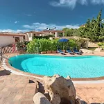 Isa-residence Bouganvillage Apartmanhotel Tanaunella