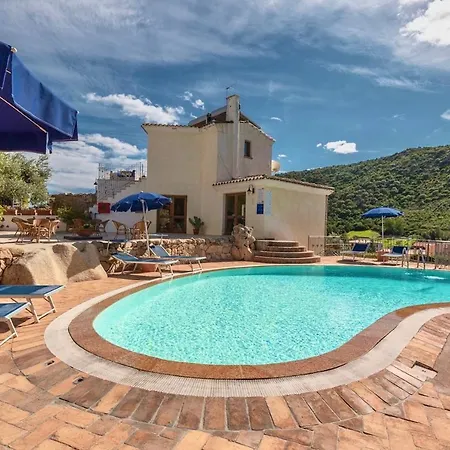 Isa-residence Bouganvillage 3*