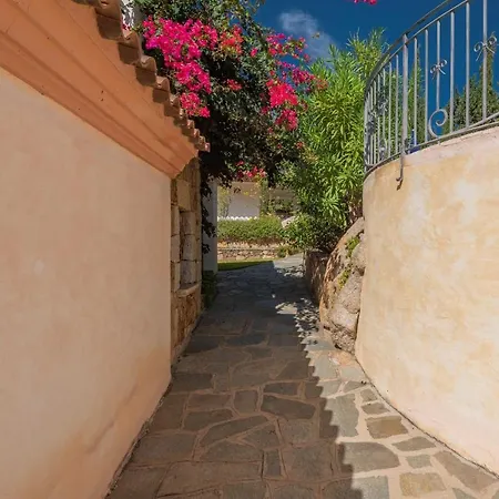 Isa-residence Bouganvillage Апарт-отель